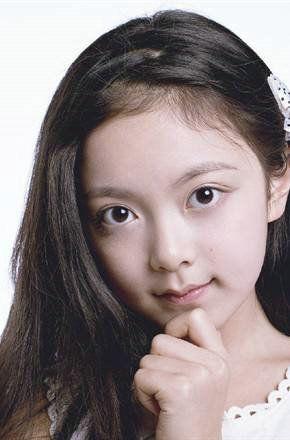 吴爱艺个人资料,才华横溢的艺术家，人生轨迹与艺术成就的完美融合