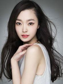 李梦尹是个人资料,才华横溢的年轻艺术家